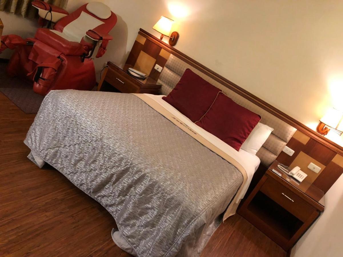 England Business Motel Yilan Luaran gambar