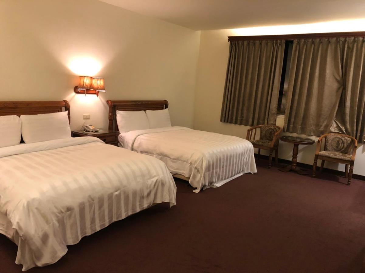 England Business Motel Yilan Luaran gambar